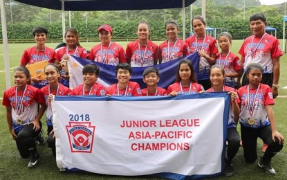 <p><strong>LITTLE LEAGUE WORLD SERIES.</strong> The Negros First Juniors softball team led by coach Roselle Hulleza wins against Australia in the Asia-Pacific Regional Softball Championship in Singapore to earn the right to represent the Philippines in the 2018 Little League World Series in Kirkland, Washington. <em>(Photo from Little League Asia Pacific Region Office Facebook Page)</em></p>
<p> </p>
<p> </p>